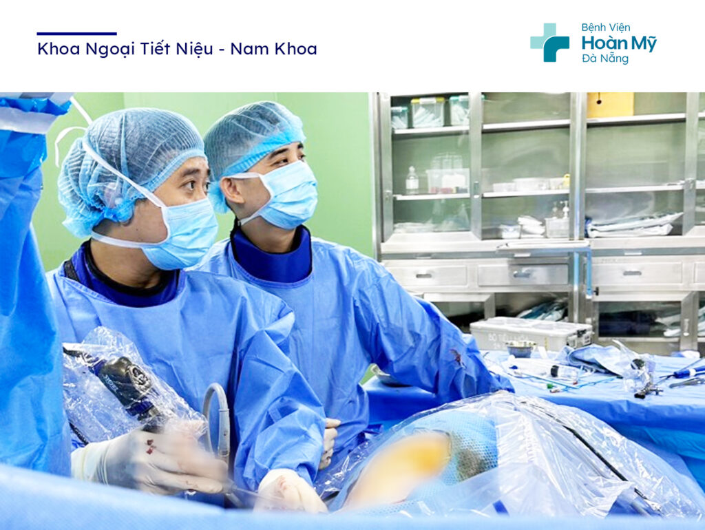 Nhờ khám định kỳ, người đàn ông được phát hiện có khối u tuyến thượng thận phải