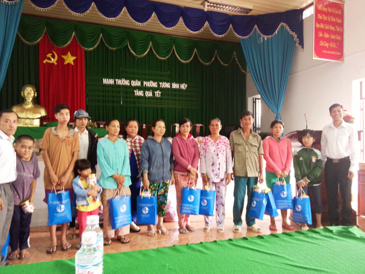 Xuân Yêu Thương 2017