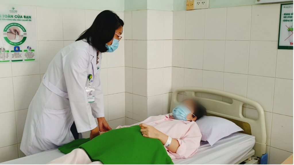 CẤP CỨU TRƯỜNG HỢP NGUY KỊCH MẤT 2,2 LÍT MÁU DO THAI NGOÀI TỬ CUNG VỠ