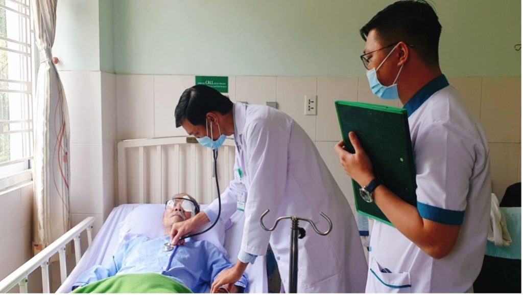 CẤP CỨU NGƯỜI BỆNH GẦN NHƯ HOẠI TỬ HOÀN TOÀN DA DƯƠNG VẬT