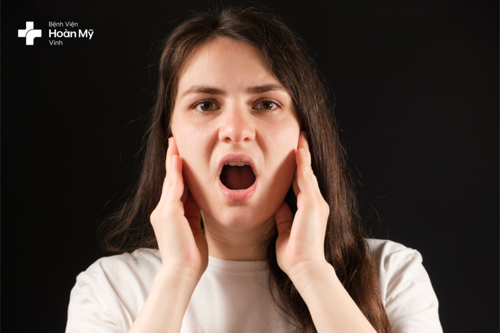 Trật khớp thái dương hàm: Mọi điều bạn nên biết