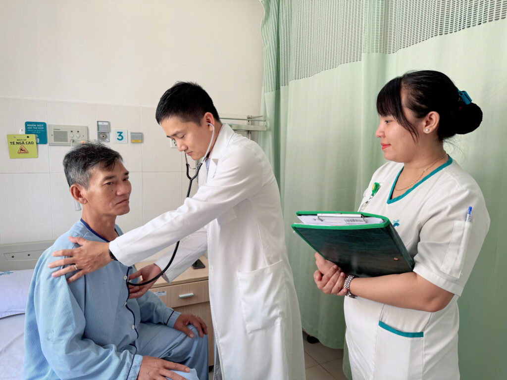 Cứu sống người bệnh bị đột quỵ, ngưng tim do nhồi máu cơ tim cấp