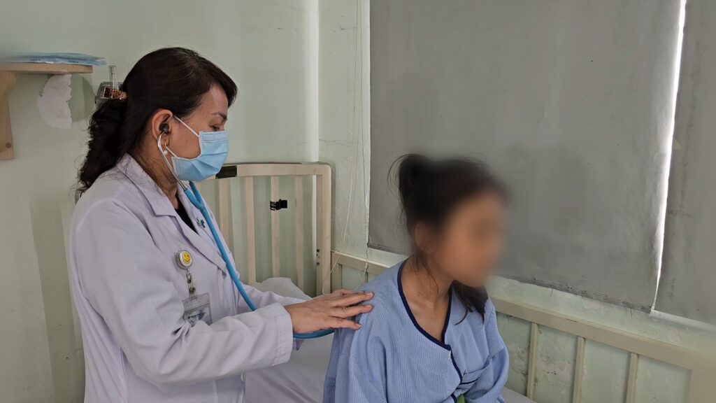 Nguy hiểm bệnh lý viêm phổi thùy ở trẻ em