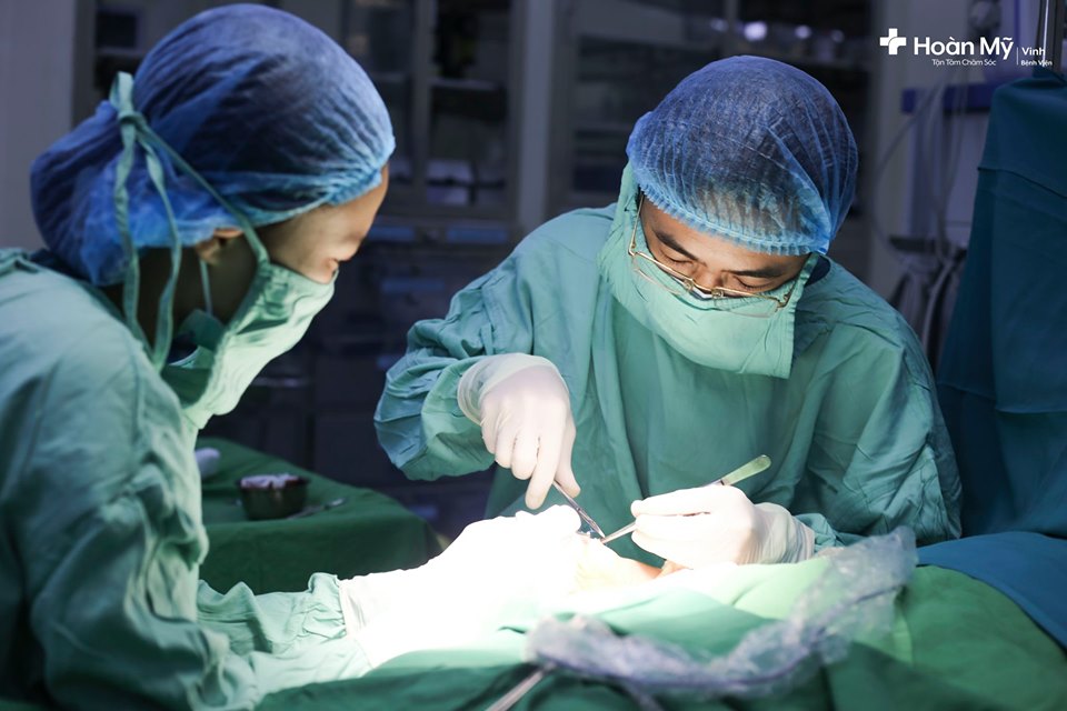 Bệnh viện Hoàn Mỹ Vinh chữa lành những đôi mắt trẻ thơ
